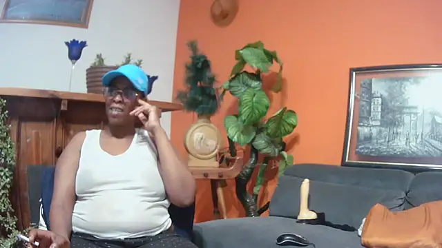 SexyCurves9's cam snapshot