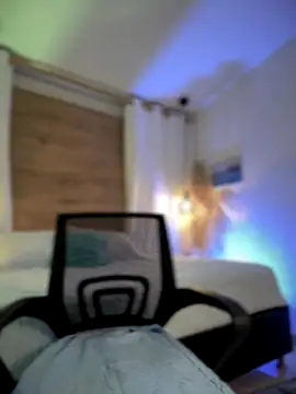 halaaa_1's cam snapshot