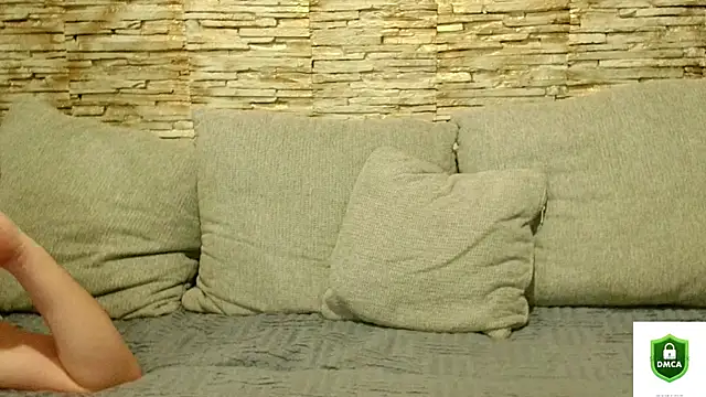 sarah_miaaa's cam snapshot