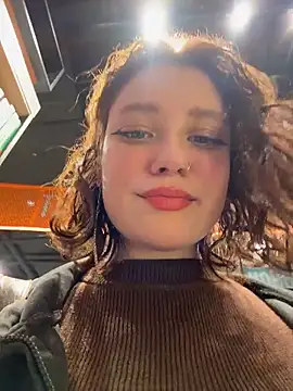 lucy-joy's cam snapshot