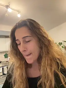 Nomadic_Angel's cam snapshot