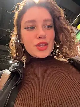 lucy-joy's cam snapshot