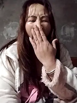 emini-xx's cam snapshot