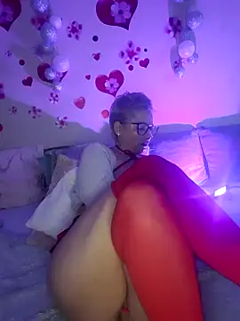 BellaBellaHot's cam snapshot