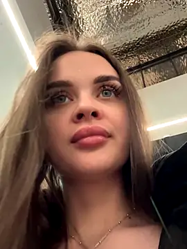 KristiRich's cam snapshot