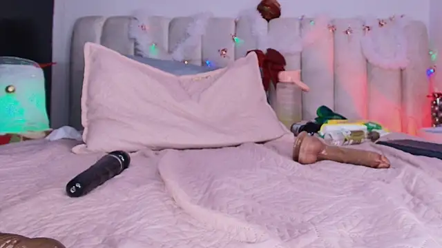 star_hanks's cam snapshot