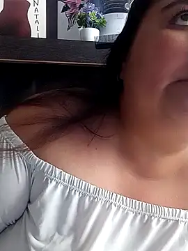 curvy_diva_'s cam snapshot