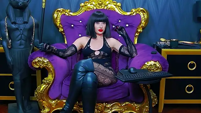 LaraMaeve's cam snapshot