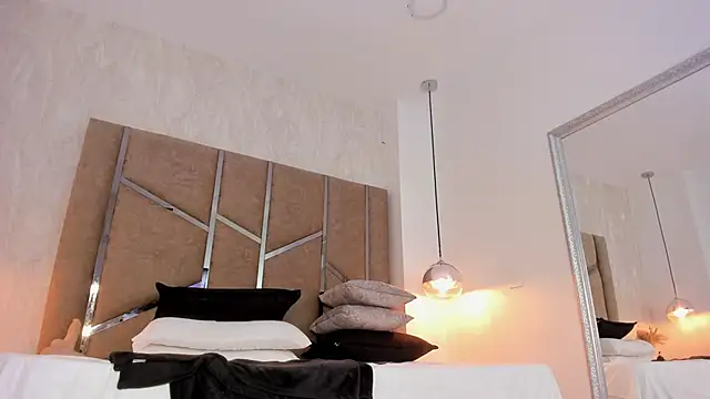 Martinaa_Jones_'s cam snapshot