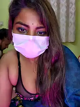 Trending_Couple's cam snapshot