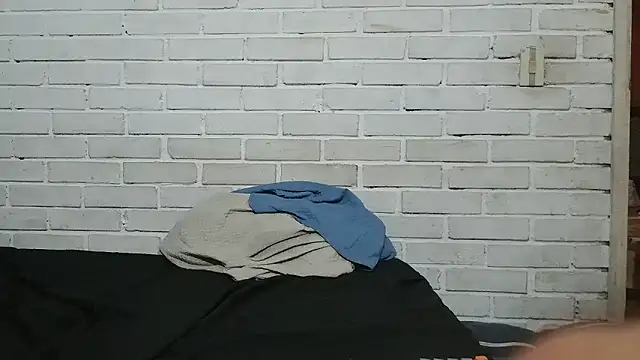 valeriaswang_Lucas's cam snapshot