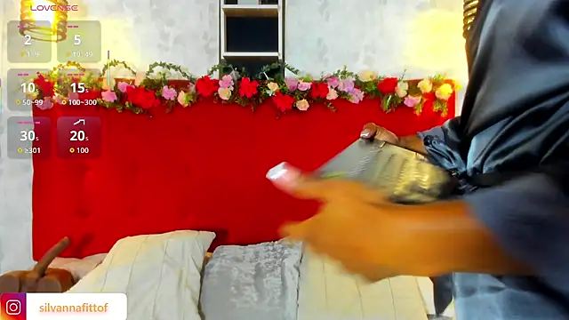 SilvannaFit's cam snapshot