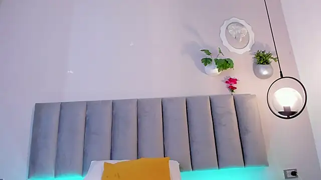 Emely_Deluxe's cam snapshot