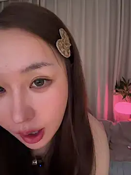 -cyber-butterfly-'s cam snapshot