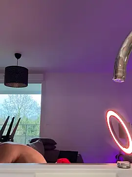 LaPetiteKim's cam snapshot