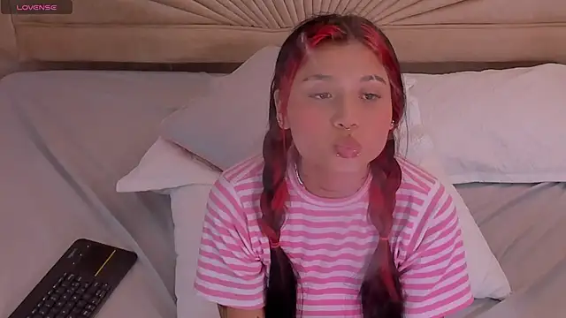 Emma_duff's cam snapshot