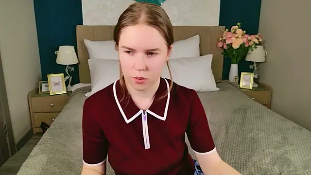 Alida_Brice's cam snapshot