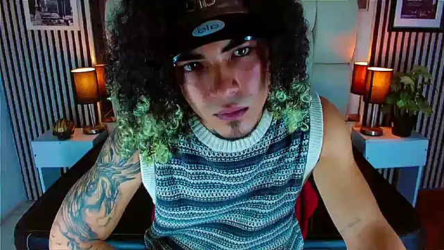 LihanJor_23's cam snapshot