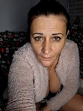 anaaamariaaaa's cam snapshot