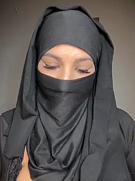 Zeynep-Lahsen's cam snapshot