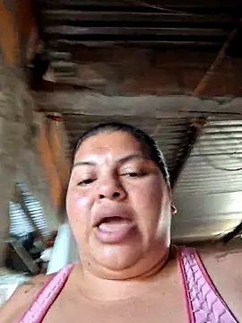 chubby_sexy_big_tits's cam snapshot