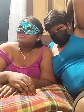 divyatamil143's cam snapshot