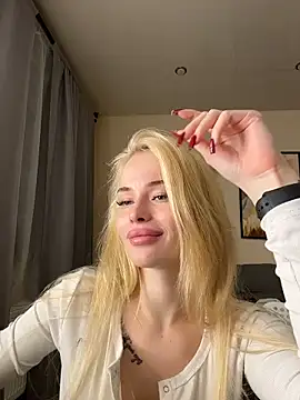 Vladamais live sex cam