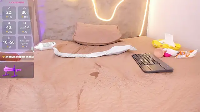 Dulce_Quintana's cam snapshot