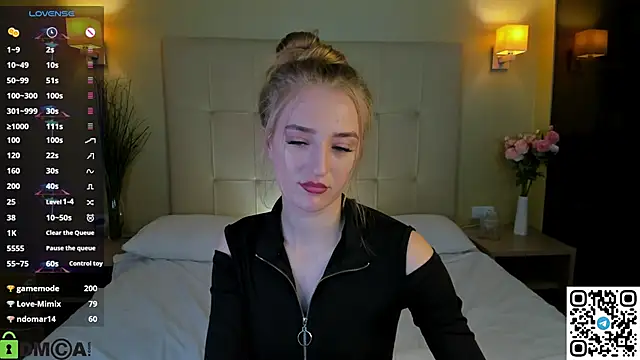 Stacy_River's cam snapshot