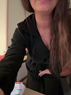 LoveSperm75 live sex cam