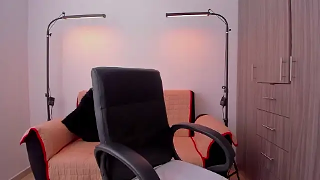 cloy_baby__'s cam snapshot