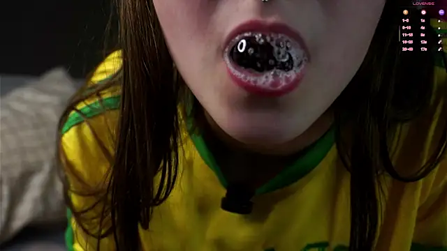 LynHillaire's cam snapshot