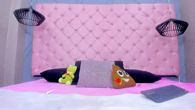 Mia_Horney's cam snapshot