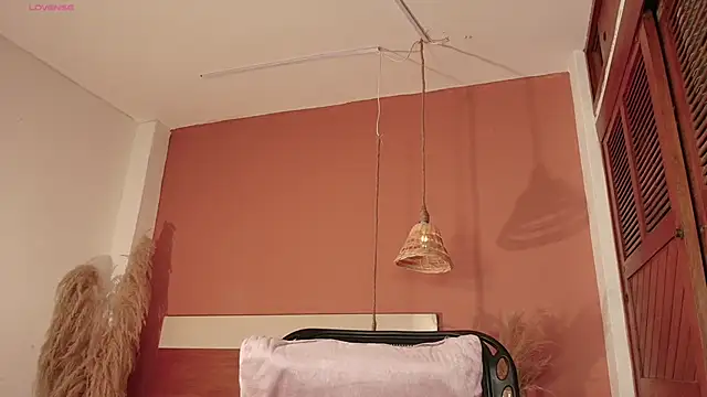 Dulceboobs1's cam snapshot