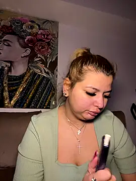 AllysonK's cam snapshot