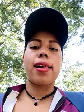 _andrea30's cam snapshot