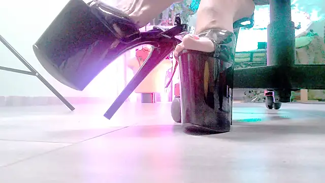 MonicaMaxwel's cam snapshot