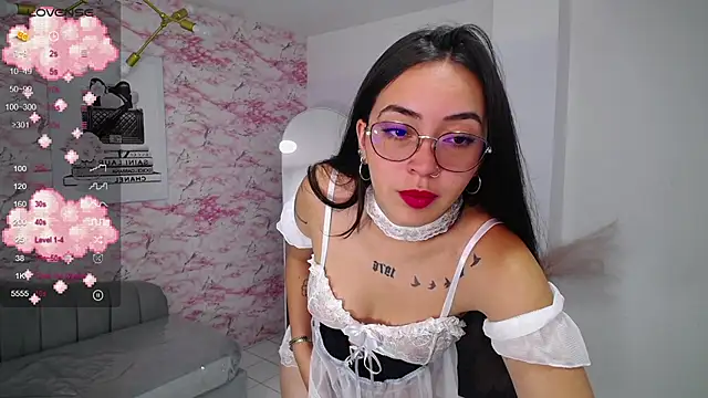 miss_andreaa_t's cam snapshot