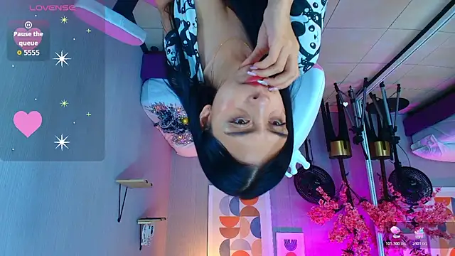 Emily_osman's cam snapshot