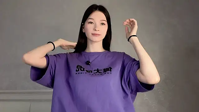 YvonneShames's cam snapshot