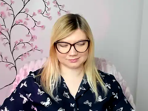 Lola_moree's cam snapshot