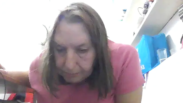 AnnaLive570's cam snapshot