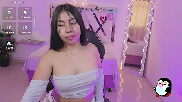 ZURY_TAY's cam snapshot