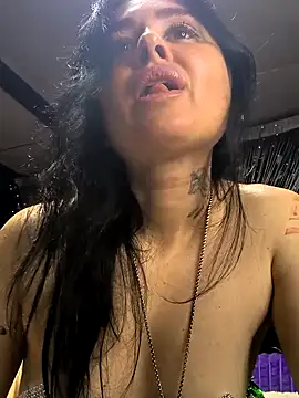 KikiXRed's cam snapshot