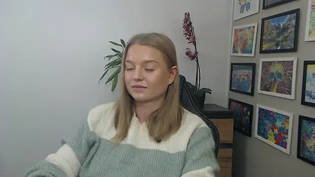 Mysteryerica's cam snapshot