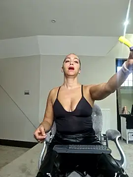 QueenTricks1's cam snapshot