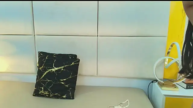 Isabella_Marsh's cam snapshot