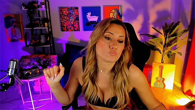 SarahAlluring's cam snapshot