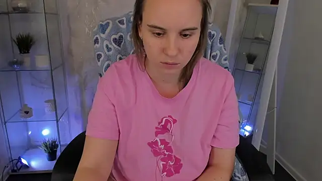 Lika_0ne's cam snapshot