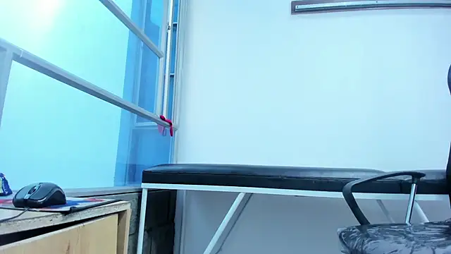 LeilaSmith_'s cam snapshot